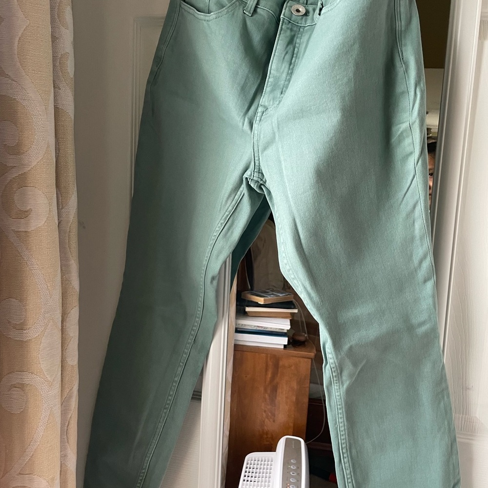 Vineyard Vines High-Rise Jeans in Sage Green - Picture 3 of 8
